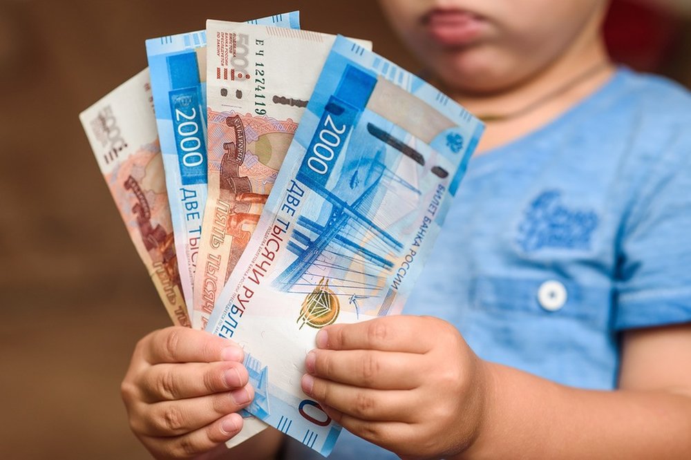 avgustovskie vyplaty na detej zhdem rasporyazheniya vlastej